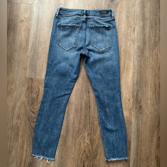 Abercrombie and Fitch Harper Low Rise Ankle Jeans - Picture 2 of 2